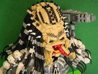 Man-Hunting Alien Toys Image 3