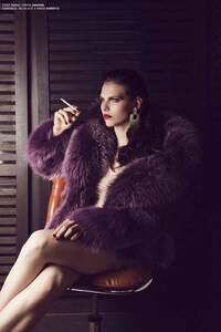 Lustful Luxury Boudoir Shoots Image 4