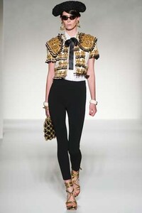 Spanish Inspired Ensembles Image 6