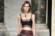 Bold Midriff-Baring Ensembles