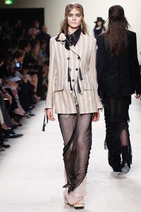 Haute Haunting Fashion Image 8