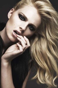 Genderless Glam Editorials Image 6