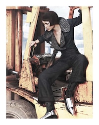 Chic Apocalyptic Editorials Image 3