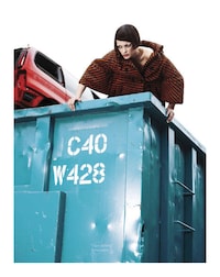 Chic Apocalyptic Editorials Image 5