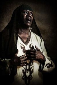 Modern Medieval-Like Portraits Image 8
