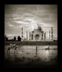 Wonders of the World Captures Image 3