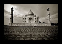 Wonders of the World Captures Image 7