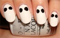 Spooky Skeleton Manicures Image 5