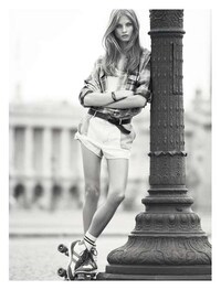 Feisty Rollerblading Fashion Image 2