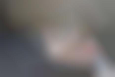 Luscious Leggy Page Holders