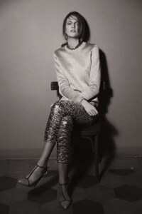 Fashionable Negatives Photography Image 5