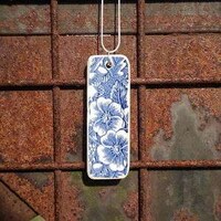 Plunging Porcelain Necklaces Image 5