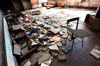Abandoned City Captures Image 7