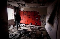 Abandoned City Captures Image 8