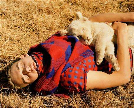 Cub-Cuddling Captures
