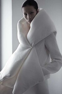 Colorless Haunting Fashions Image 8