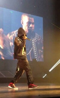 Couture-Styled Rap Tours Image 4