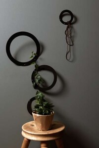 Circular Multi-Purpose Pegs Image 3