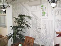 Charming Illustrated Walls Image 3