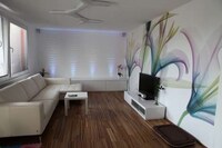 Charming Illustrated Walls Image 4