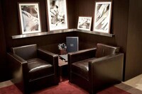 Ultra-Luxe Menswear Boutiques Image 6