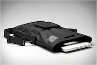 Minimalist Laptop Totes Image 4