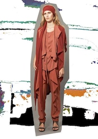 Effortless Earthy Ensembles Image 3