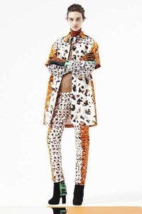 Chaotic Mismatched Lookbooks