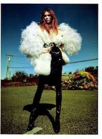 Grunge-Inspired Glamor Shots Image 6