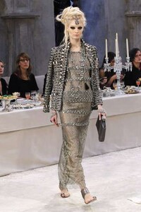 Bollywood-Inspired Couture Image 7