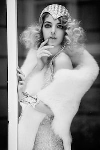 Eccentric Fascinator Editorials Image 6