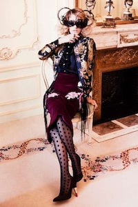 Eccentric Fascinator Editorials Image 8