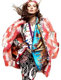 Scarf-Exploding Styles Image 5