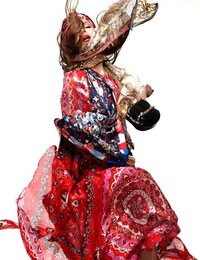 Scarf-Exploding Styles Image 7