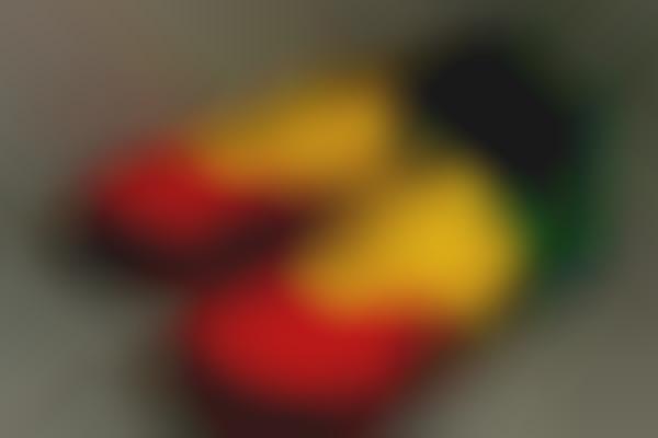Rainbow Rasta-Inspired Runers