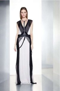 Slavic Bohemian Fashion Image 6