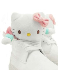 Cushy Kitten Kicks Image 7