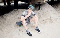 Blue-Haired Beach Bums Image 3