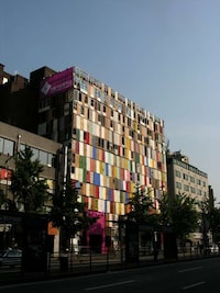 Door-Designed Buildings Image 3