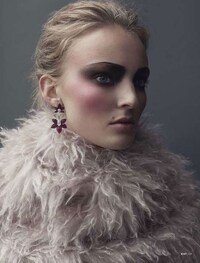 Porcelain Doll-Like Shoots Image 3