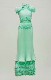 Fresco-Inspired Fashion Image 3