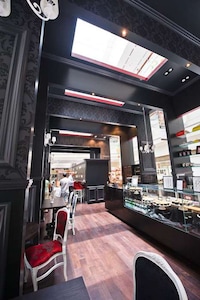 Elegant Victorian Dessert Shops Image 4