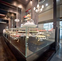 Elegant Victorian Dessert Shops Image 8