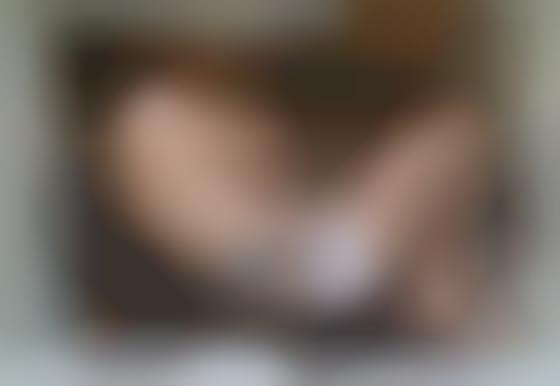 Surreal Size Pictorials
