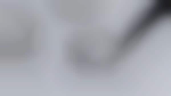 Glucose-Communicating Contacts