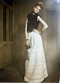 Hair-Raising Updo Editorials Image 7