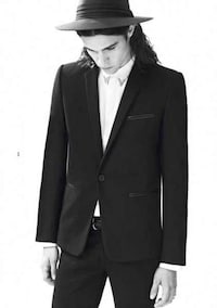 Amish-Inspired Streetwear Image 2