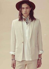 Amish-Inspired Streetwear Image 3