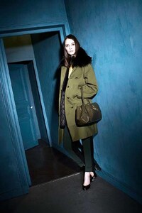 Off-Kilter Doorway Lookbooks Image 4