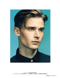 Bold Backdrop Editorials Image 3